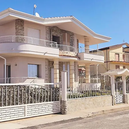 Grillo Superior - Enjoy Your Life! 4*